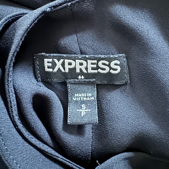 Express | black, low cut back tank - Picture 5 of 6